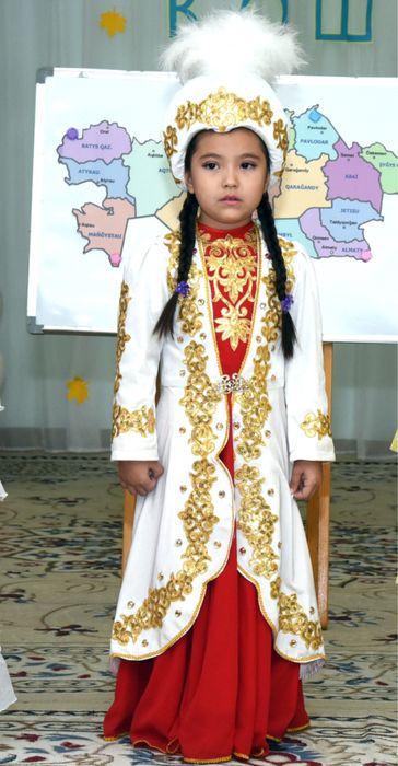 Платье национальное примерно на 5 лет