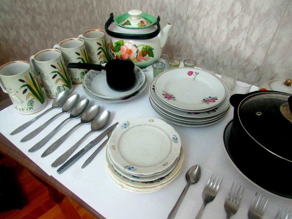 Посуда из дома в ассортименте