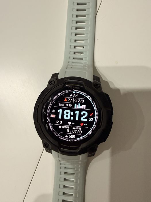 Garmin instinct 3 amoled 45mm