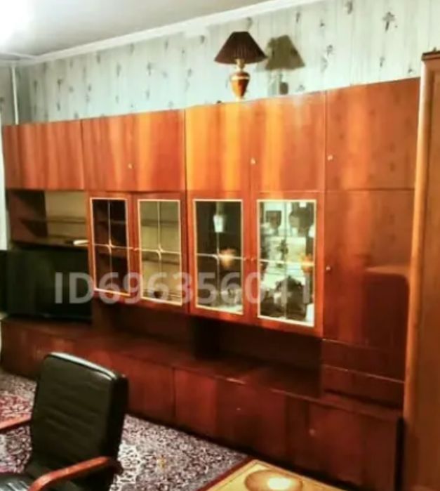 Шкаф стенка лакированный