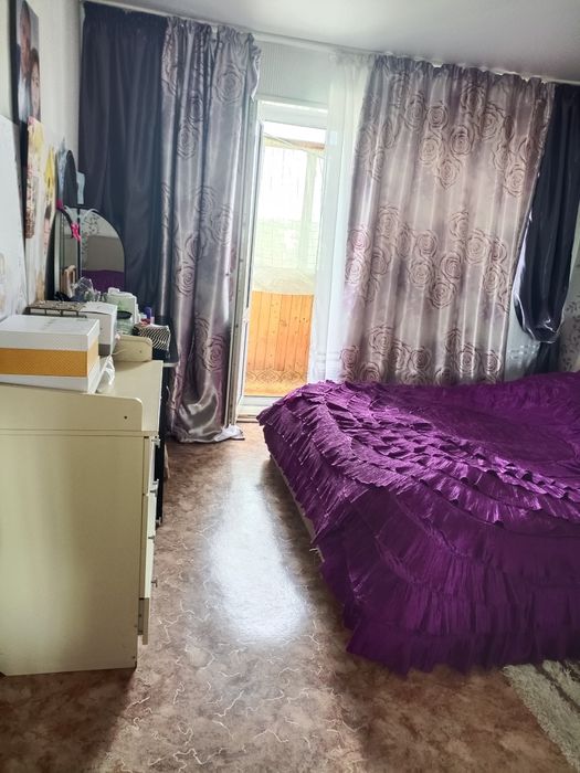 Продам квартиру 3 ком срочно.