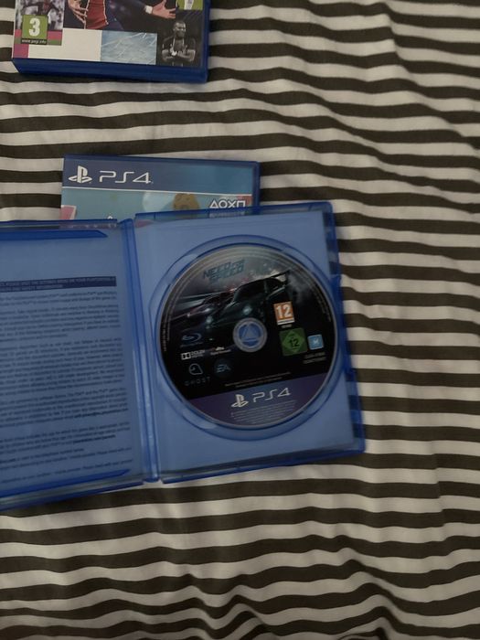 Vand jocuri ps 4