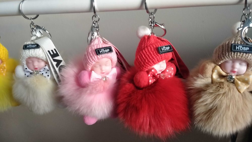 Продам меховые брелочки