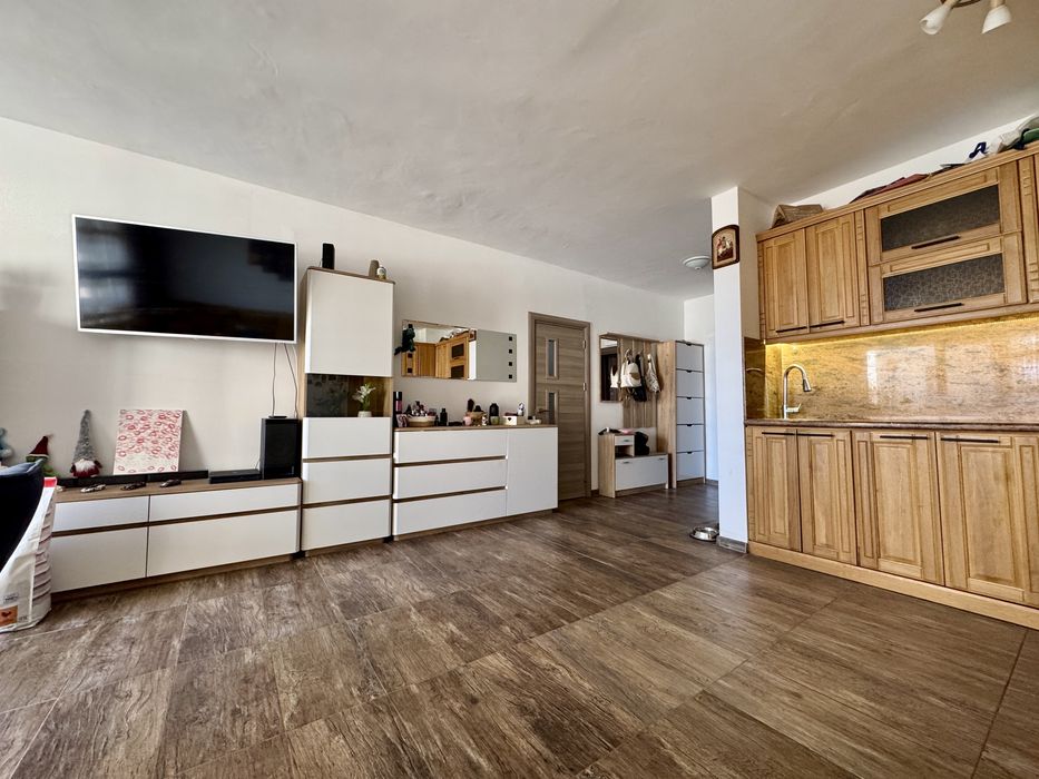 Продава се Двустаен апартамент в Варна, Виница - 77 кв.м за 1993 €/кв.м - Снимка #9