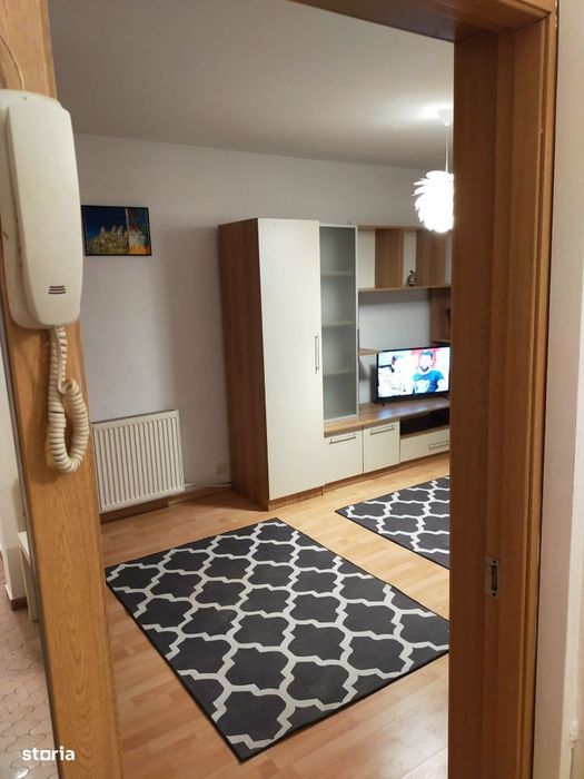 Apartament 3 camere, decomandat | Liber | metrou Eroii Revolutiei |
