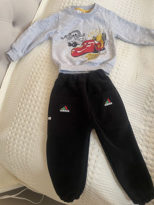 Новые утипленные брюки и кофта на 2-3 года