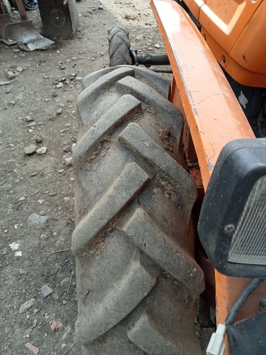 Vând tractor fiat 300, 30cp