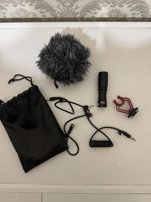 Продам микрофон петличку boya by-mm1