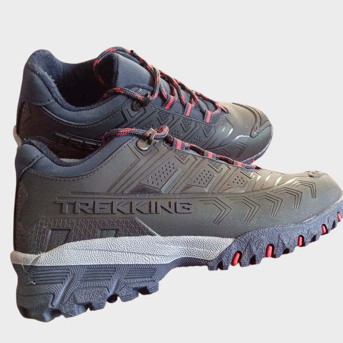 Продается кроссовки