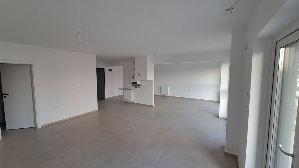 Inchiriez/ Vand spatiu comercial/servicii Maurer