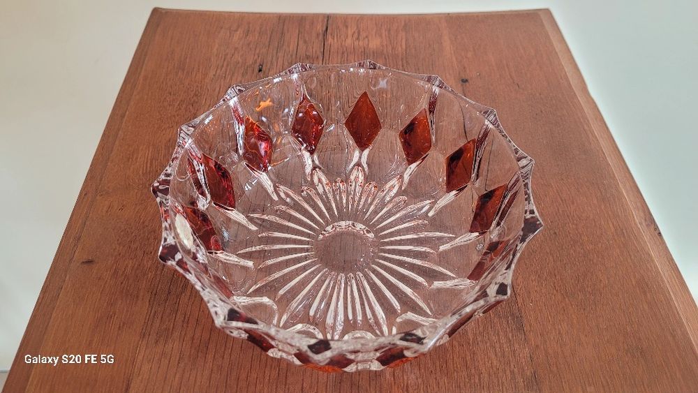 Декоративна кристална купа,бонбониера