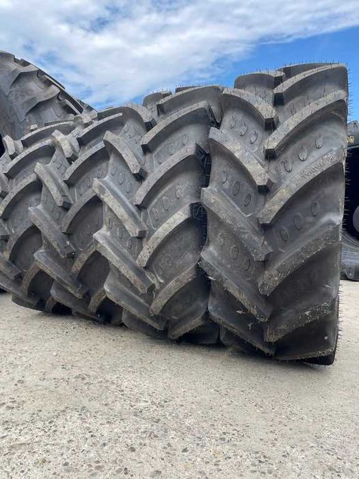 Cauciucuri noi 380/70R20 Anvelope agricole BKT radiale livrare