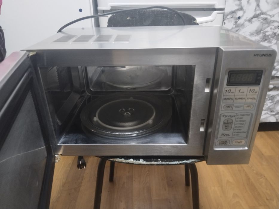 Продам микроволновоку в рабочем состоянии
