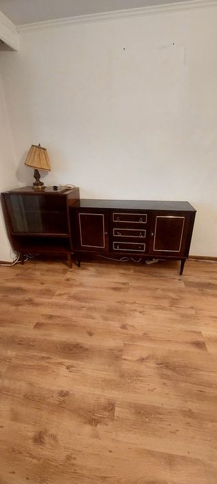 Mobilier vechii în condiții ok