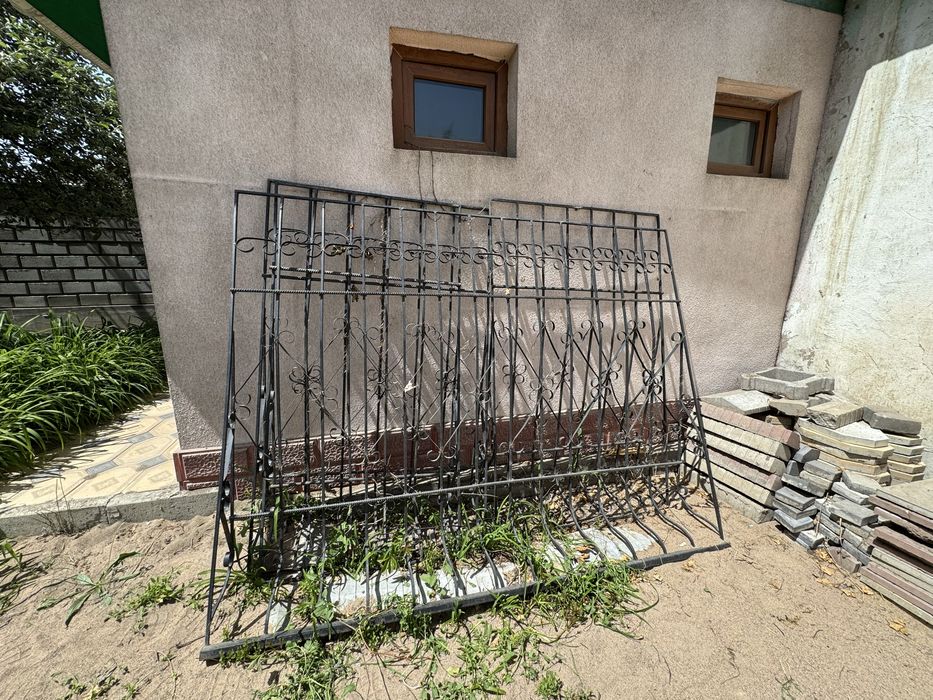 Решетки на окна кованные