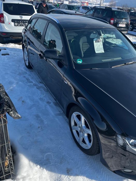 Vand Audi A4 negru