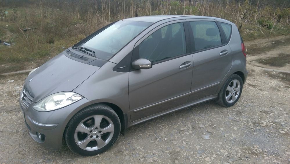 мерцедес А 150. Mercedes A 150 (w 169) само на части