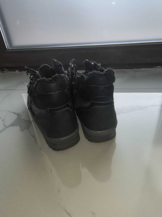 Vând ghete bărbătești Tom Tailor!