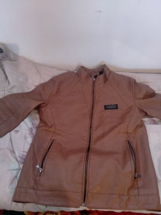 Продам кожаную куртку