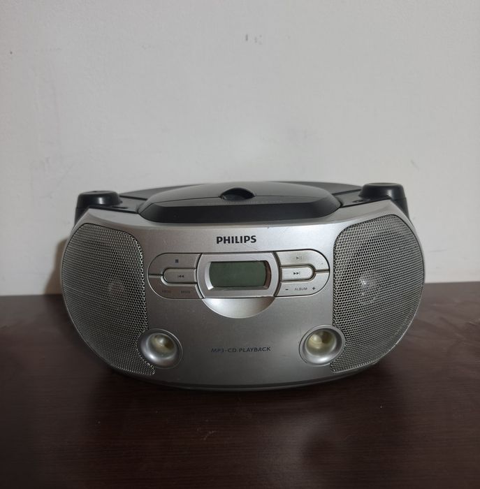 Радио касетофон Philips