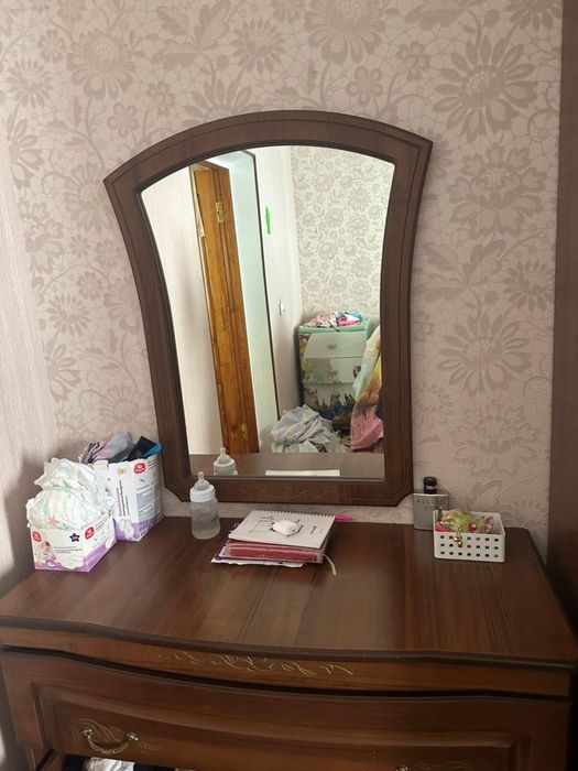 Продам спальный гарнитур