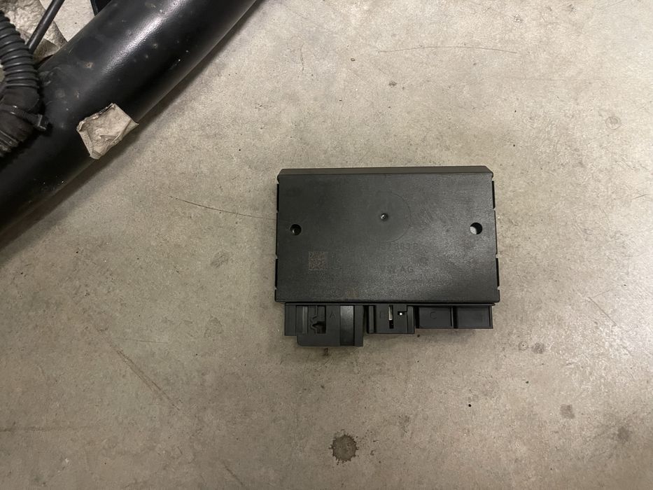 Теглич за Audi A6 / A7 – пълен комплект