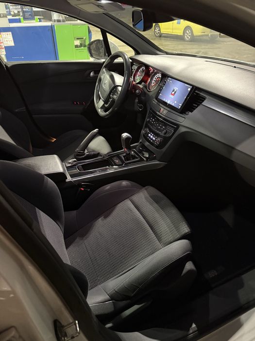 Vând Peugeot 508 SW break