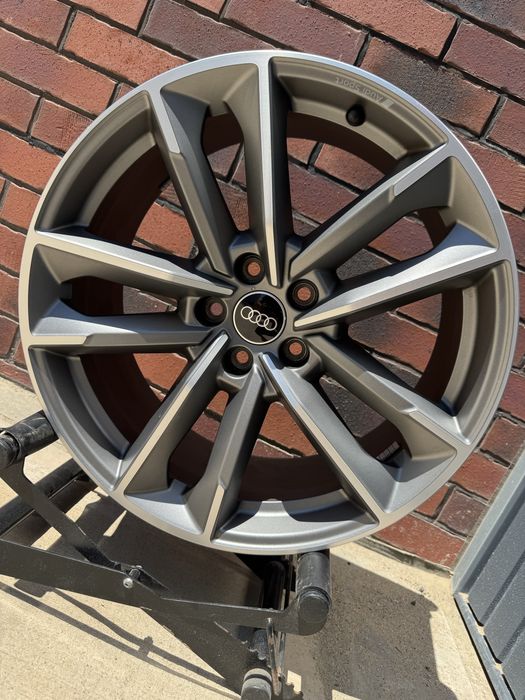 Audi Sport джанти 19 цола ( А4 А6 )