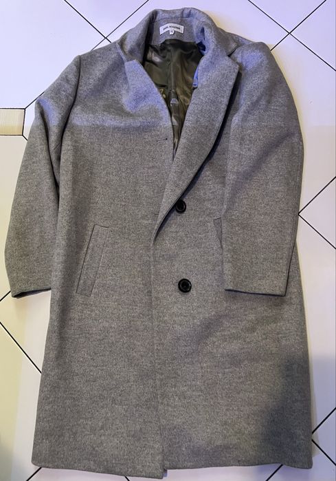 Пальто классика,на девушку.36 размер ,Испания