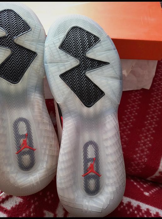 Nike Jordan Mars 270