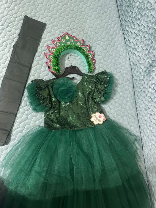 Продам новогоднее платье Елочка