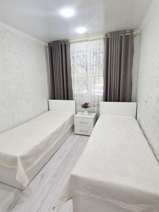 3ком Арбат посуточно. Айбергенова 1Б