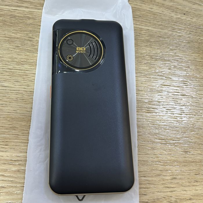 Кнопочный телефон