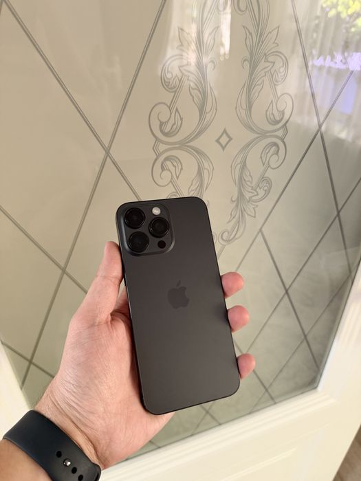 iPhone 15 Pro Max 256Gb - В отличном состоянии