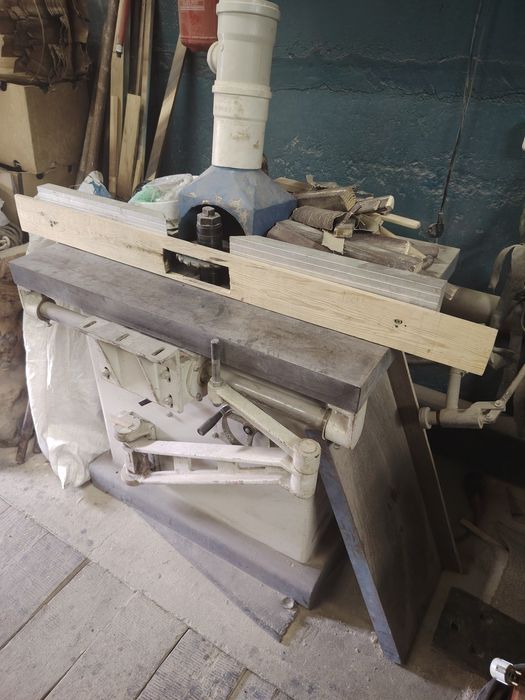 Продам станки деревообрабатывающие