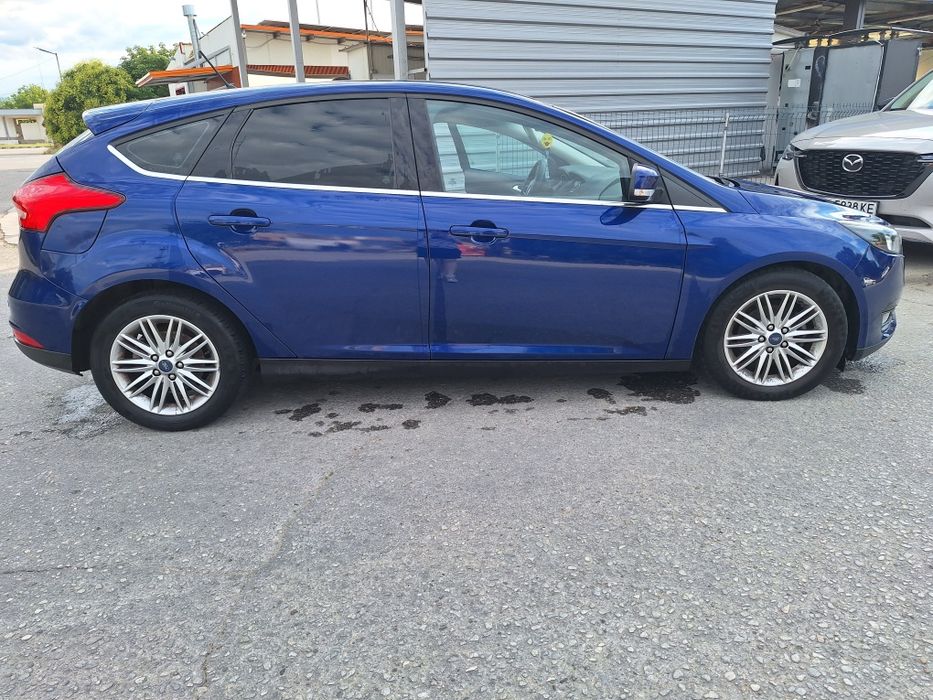 Ford focus ,  бензин