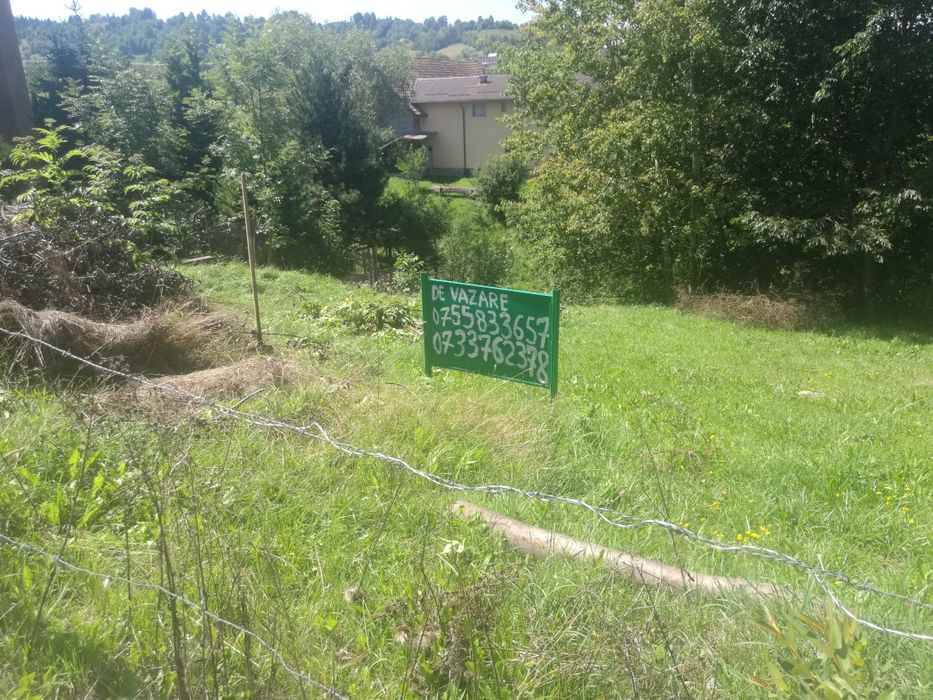 Intravilan teren 740 mp de vanzare la Bran
