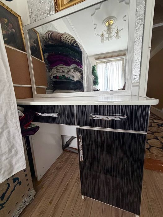 Ётоқхона мебеллари сотилади