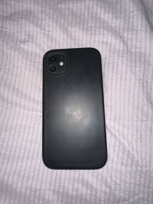 Айфон 11 продам срочно