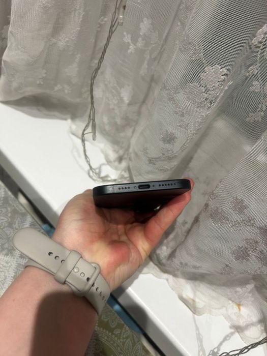 Продам iPhone 15 plus