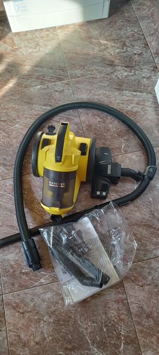Продам пылесос Карчер