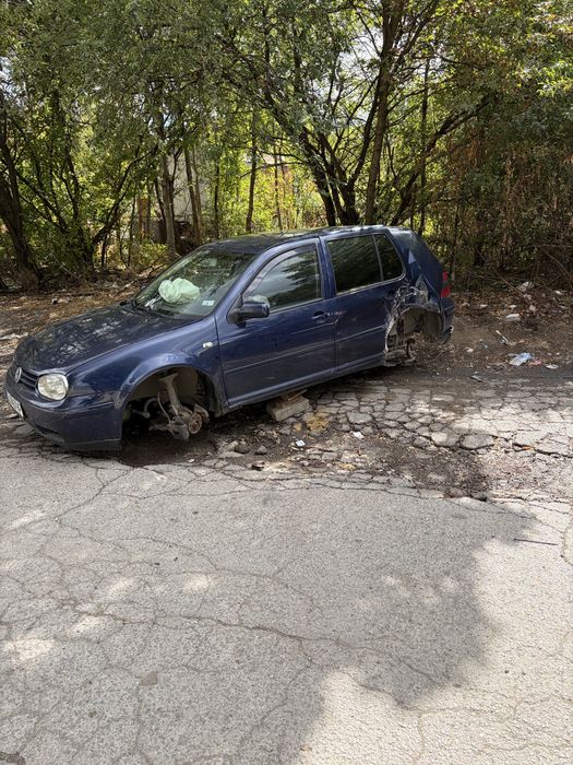 VW Golf 4 1.6 16V на части