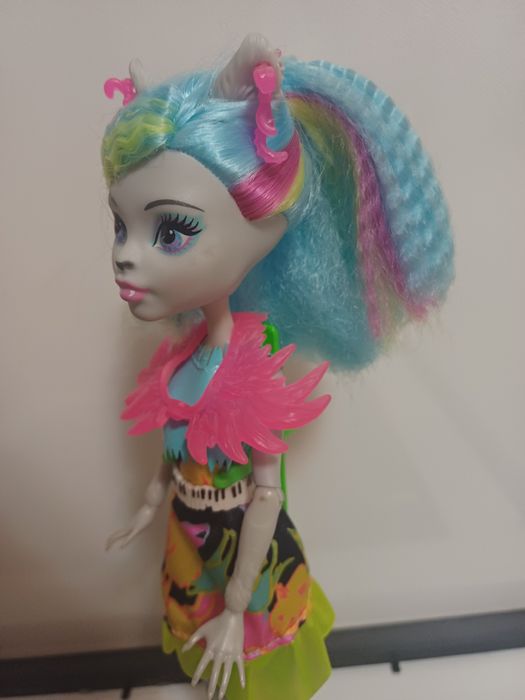 Кукла монстер хай