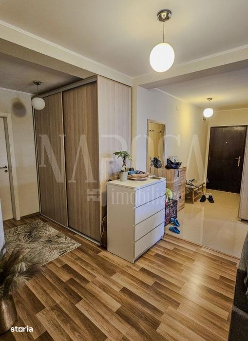 Apartament 3 camere de vanzare in Floresti
