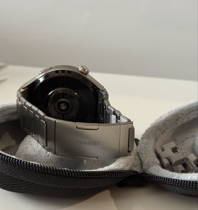 Huawei watch GT4 pro titanium