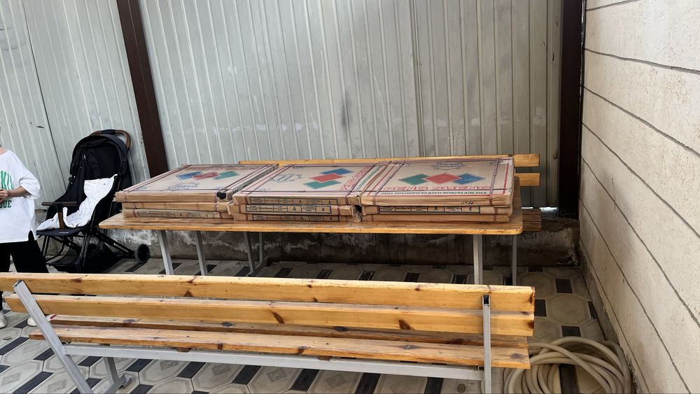 Стол во двор в хорошем состоянии