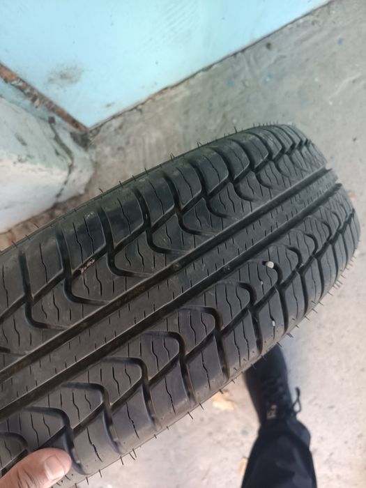Шины 185/75/16..