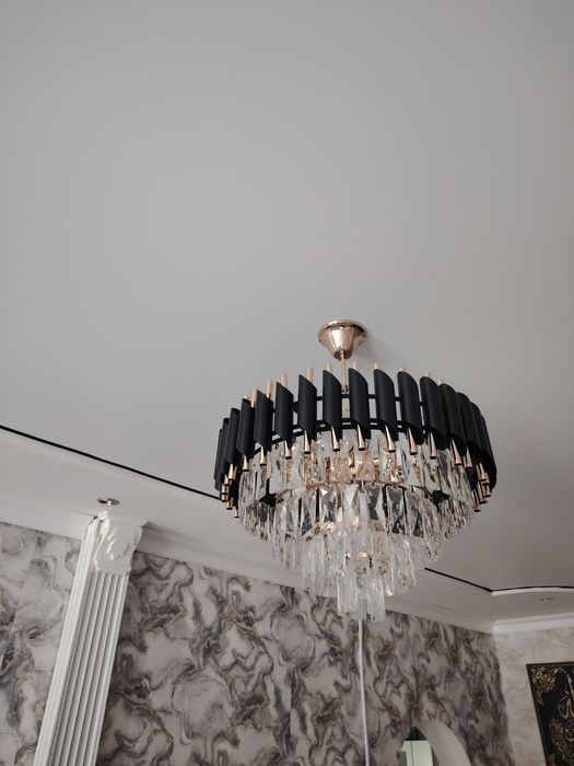 Продам люстру в зал