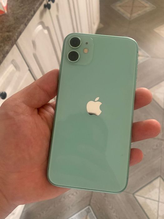 iPhone 11 ,128 гига
