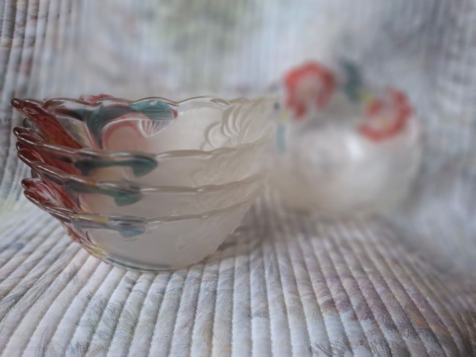 Набор салатников с цветами